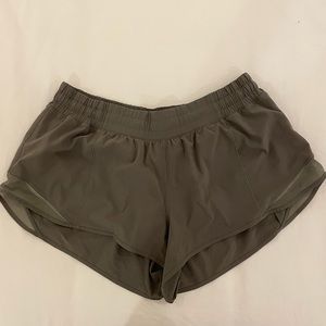 Lululemon Shorts 2.5” Size: 12